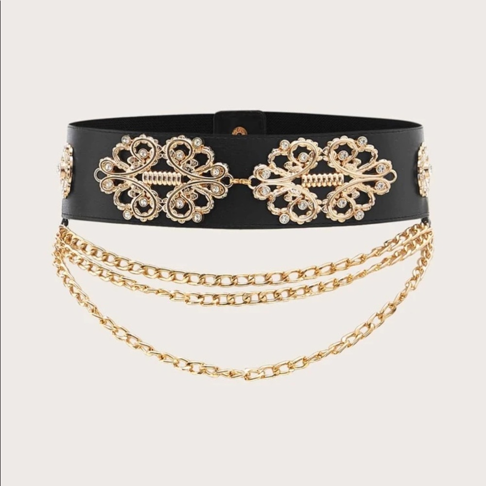 NWOT Statement belt 🖤